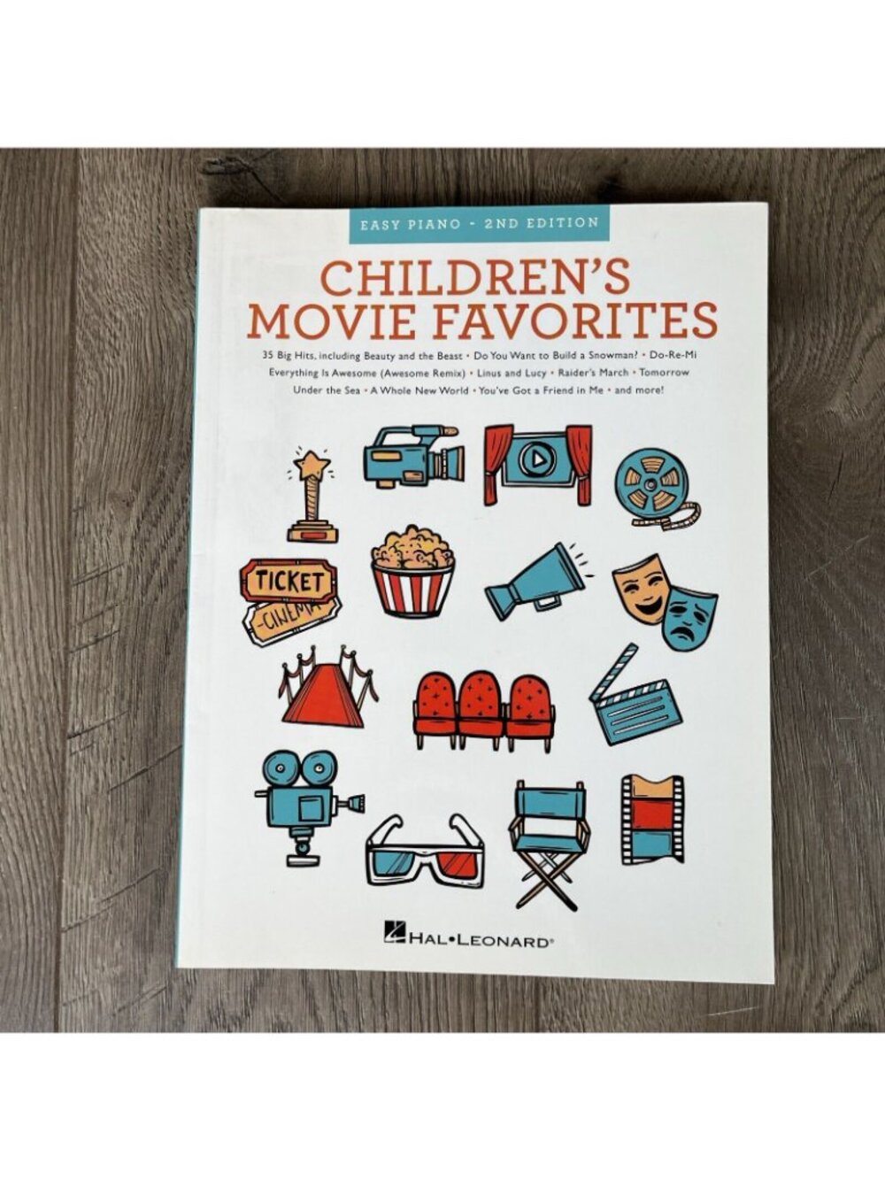 Children's Movie Favorites - 2nd Edition: Easy Piano New Hal Leonard - Picture 2 of 6
